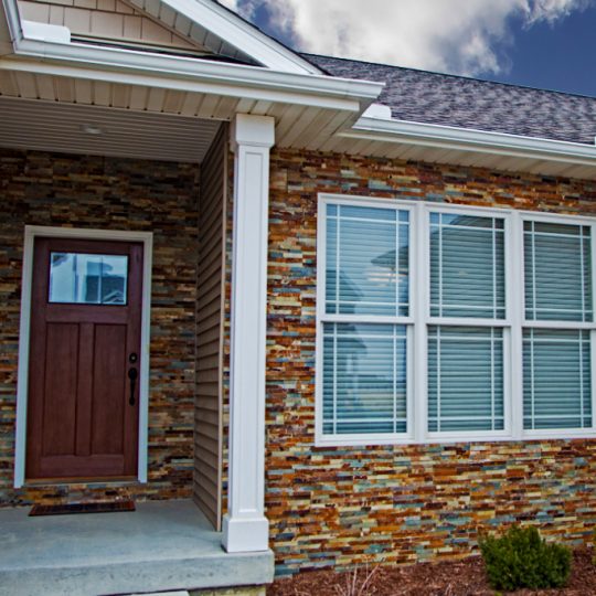 https://www.rivervalleyhomesqc.com/wp-content/uploads/1916_E_60th_Circle_0-540x540.jpg
