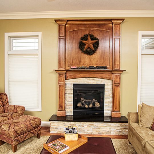 https://www.rivervalleyhomesqc.com/wp-content/uploads/1916_E_60th_Circle_3-540x540.jpg