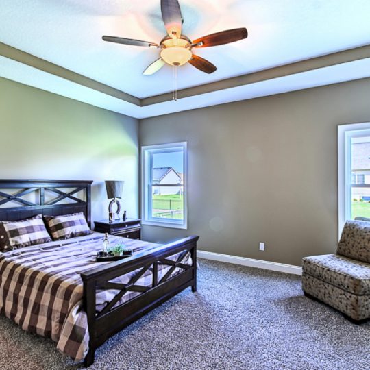 https://www.rivervalleyhomesqc.com/wp-content/uploads/1920_E_60th_Circle_Davenport_23-540x540.jpg