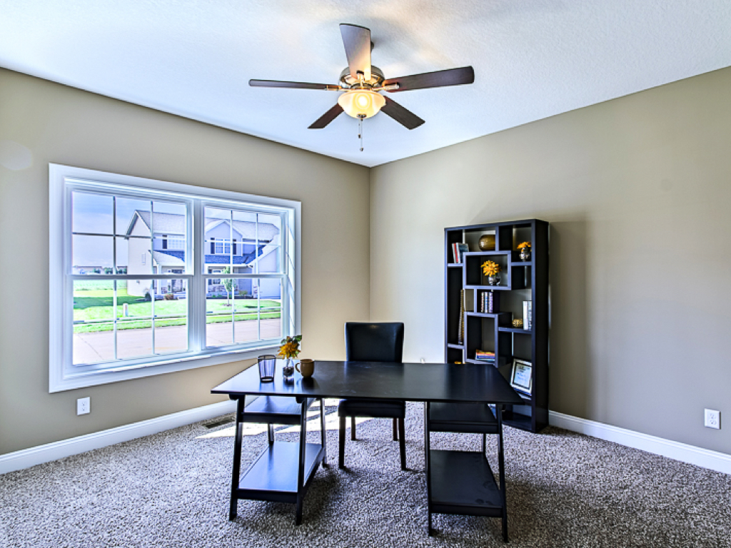 https://www.rivervalleyhomesqc.com/wp-content/uploads/1920_E_60th_Circle_Davenport_24.jpg