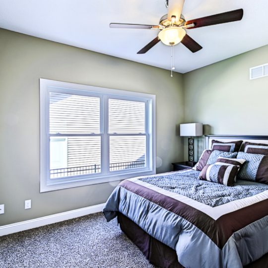 https://www.rivervalleyhomesqc.com/wp-content/uploads/1920_E_60th_Circle_Davenport_25-540x540.jpg