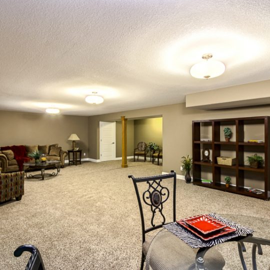 https://www.rivervalleyhomesqc.com/wp-content/uploads/1920_E_60th_Circle_Davenport_28-540x540.jpg
