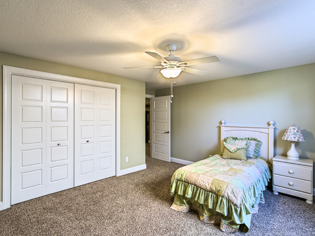 https://www.rivervalleyhomesqc.com/wp-content/uploads/1920_E_60th_Circle_Davenport_30.jpg