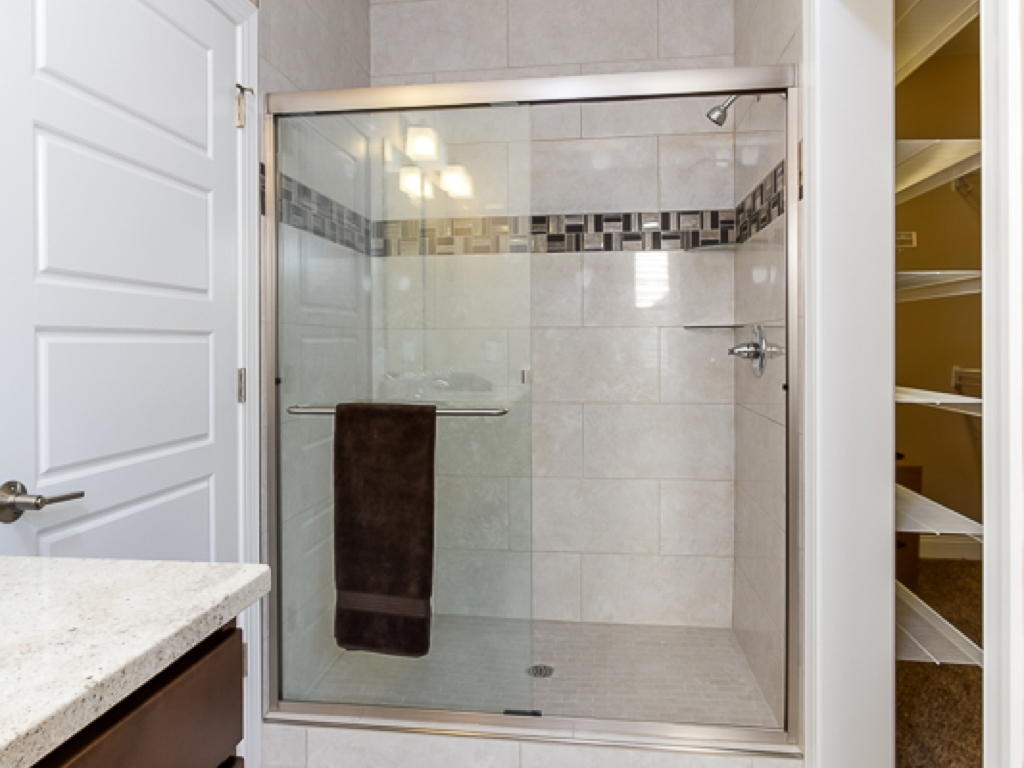 https://www.rivervalleyhomesqc.com/wp-content/uploads/1920_E_60th_Circle_Davenport_37.jpg