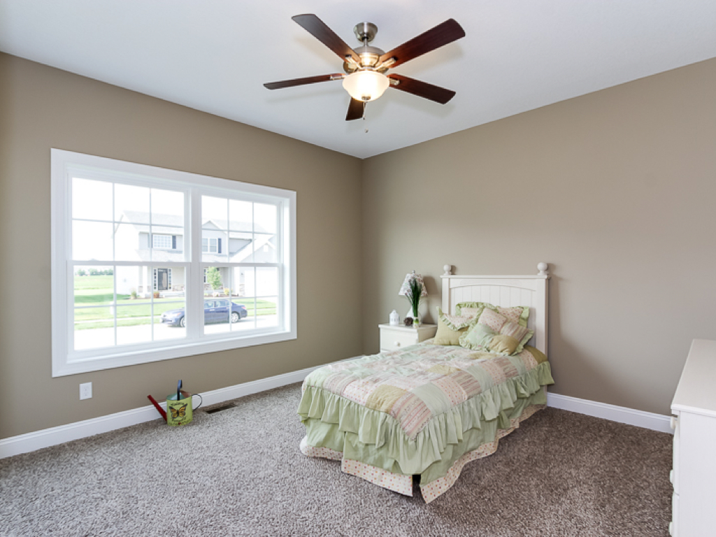 https://www.rivervalleyhomesqc.com/wp-content/uploads/1920_E_60th_Circle_Davenport_38.jpg
