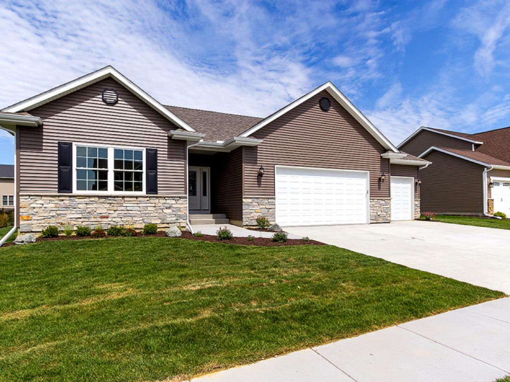 https://www.rivervalleyhomesqc.com/wp-content/uploads/1920_E_60th_Circle_Davenport_45.jpg