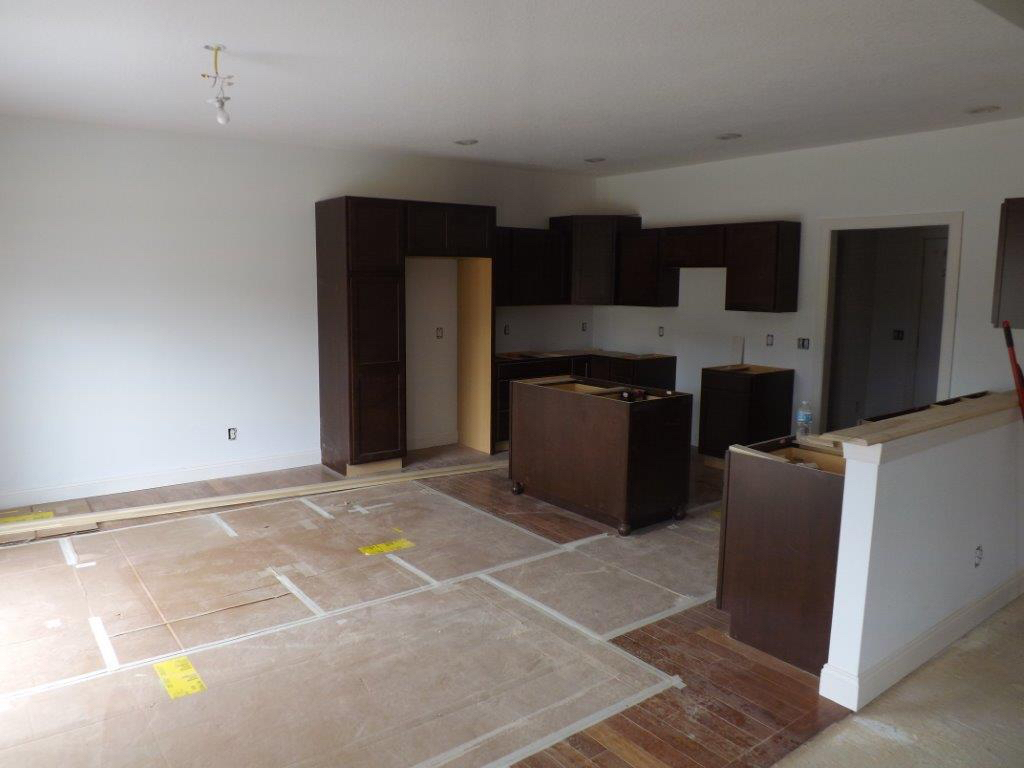 https://www.rivervalleyhomesqc.com/wp-content/uploads/1920_E_60th_Circle_Davenport_5.jpg