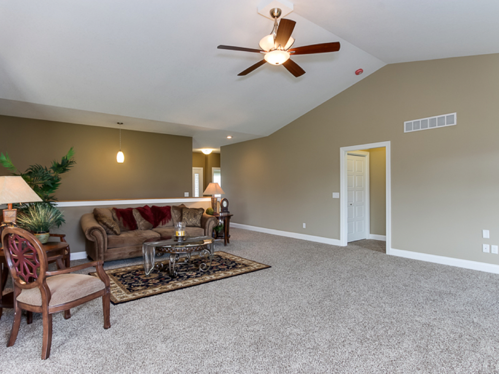 https://www.rivervalleyhomesqc.com/wp-content/uploads/1920_E_60th_Circle_Davenport_9.jpg