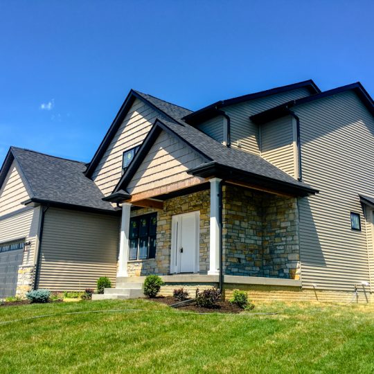 https://www.rivervalleyhomesqc.com/wp-content/uploads/5741_Texas_Dr_2-540x540.jpg