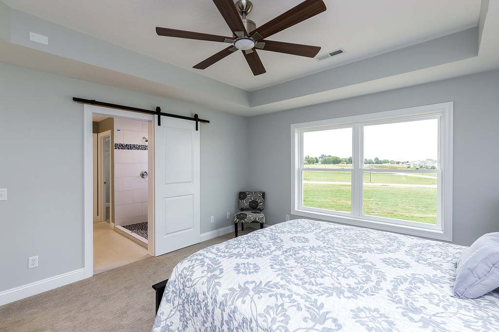 https://www.rivervalleyhomesqc.com/wp-content/uploads/6111_SpringCir_16.jpg
