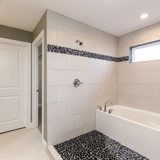 https://www.rivervalleyhomesqc.com/wp-content/uploads/6111_SpringCir_17-540x540.jpg