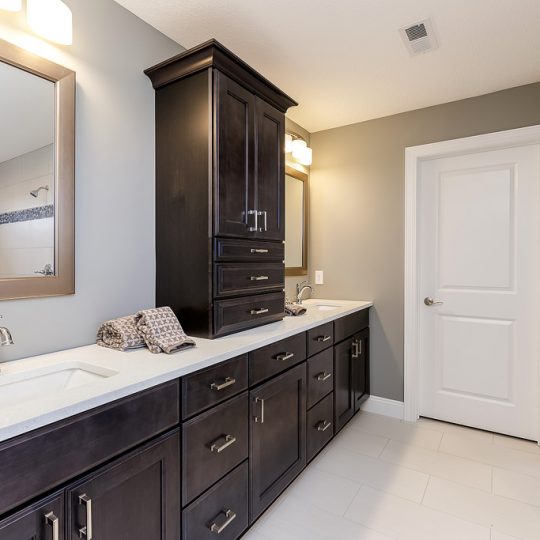 https://www.rivervalleyhomesqc.com/wp-content/uploads/6111_SpringCir_19-540x540.jpg
