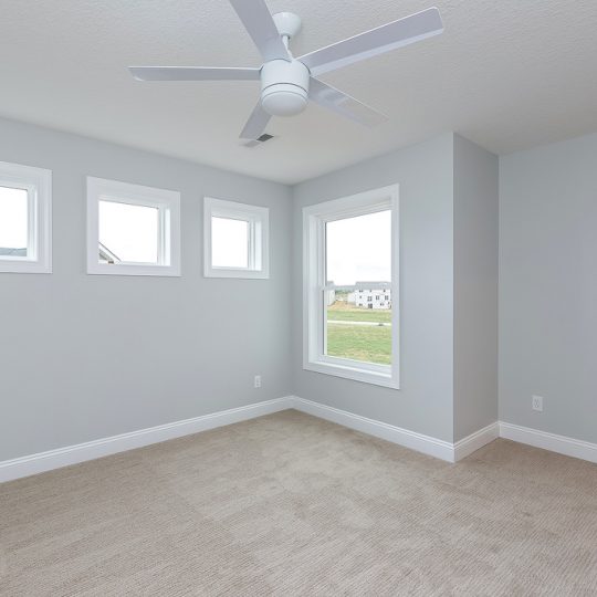 https://www.rivervalleyhomesqc.com/wp-content/uploads/6111_SpringCir_23-540x540.jpg