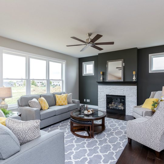 https://www.rivervalleyhomesqc.com/wp-content/uploads/6111_SpringCir_5-540x540.jpg