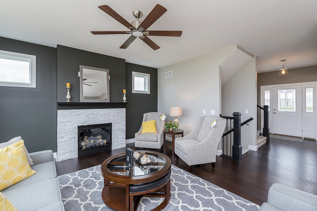 https://www.rivervalleyhomesqc.com/wp-content/uploads/6111_SpringCir_7.jpg