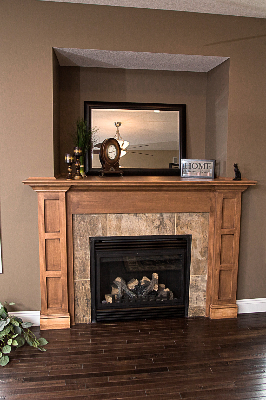 https://www.rivervalleyhomesqc.com/wp-content/uploads/6115_Judson_Circle_1.jpg