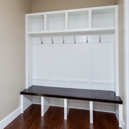 https://www.rivervalleyhomesqc.com/wp-content/uploads/6120_Spring_Circle_Davenport_4-540x540.jpg