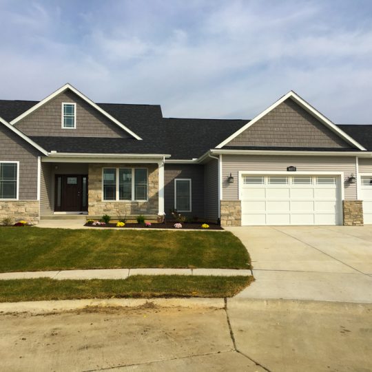 https://www.rivervalleyhomesqc.com/wp-content/uploads/6171_Belle_Ct_Davenport-24-540x540.jpg