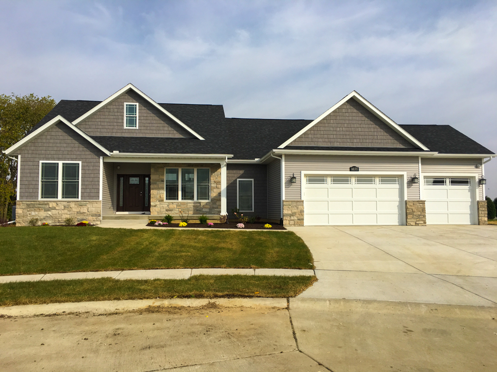 https://www.rivervalleyhomesqc.com/wp-content/uploads/6171_Belle_Ct_Davenport-24.jpg