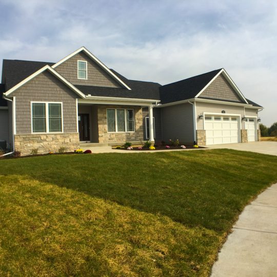 https://www.rivervalleyhomesqc.com/wp-content/uploads/6171_Belle_Ct_Davenport-25-540x540.jpg