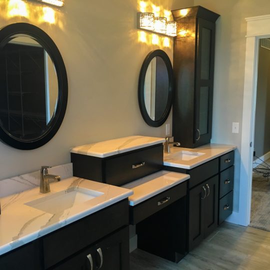 https://www.rivervalleyhomesqc.com/wp-content/uploads/6171_Belle_Ct_Davenport-3-540x540.jpg