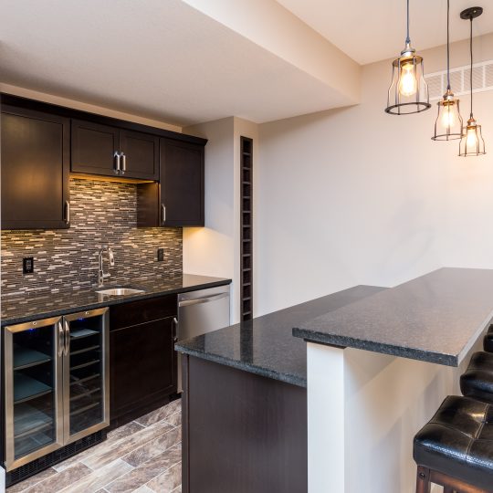 https://www.rivervalleyhomesqc.com/wp-content/uploads/6234_WhisperingHills_Original_30-540x540.jpg