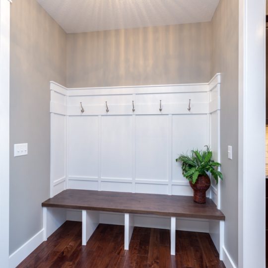 https://www.rivervalleyhomesqc.com/wp-content/uploads/6234_Whispering_Hills_Ct_11-540x540.jpg