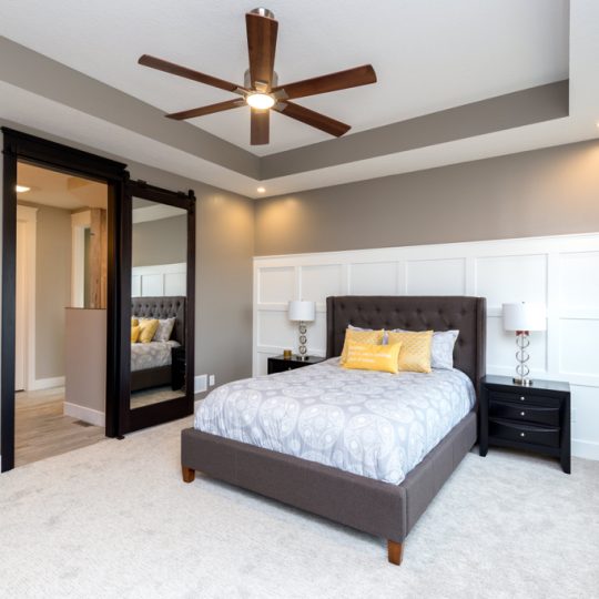 https://www.rivervalleyhomesqc.com/wp-content/uploads/6234_Whispering_Hills_Ct_13-540x540.jpg