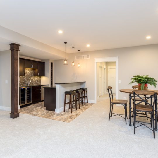 https://www.rivervalleyhomesqc.com/wp-content/uploads/6234_Whispering_Hills_Ct_19-540x540.jpg