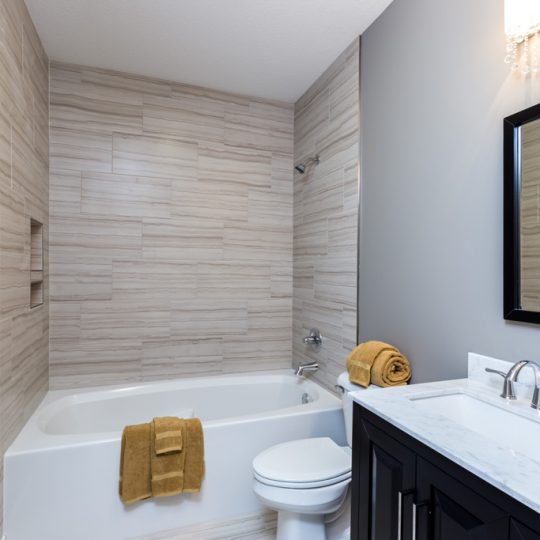 https://www.rivervalleyhomesqc.com/wp-content/uploads/6234_Whispering_Hills_Ct_26-540x540.jpg