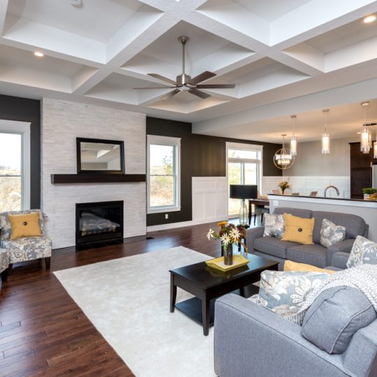 https://www.rivervalleyhomesqc.com/wp-content/uploads/6234_Whispering_Hills_Ct_3-540x540.jpg