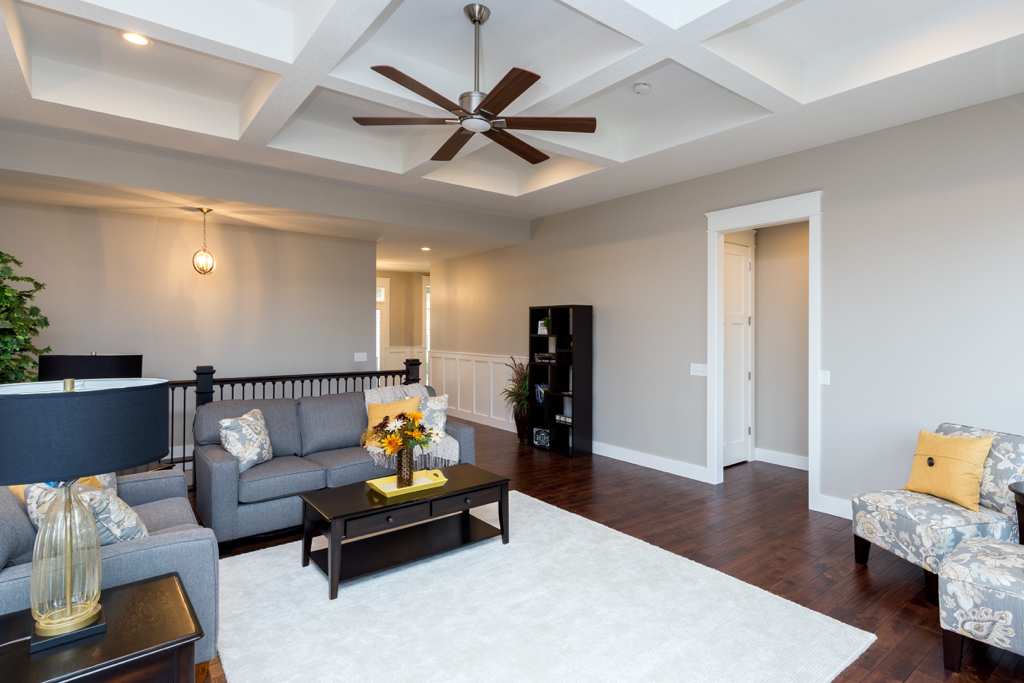 https://www.rivervalleyhomesqc.com/wp-content/uploads/6234_Whispering_Hills_Ct_4.jpg