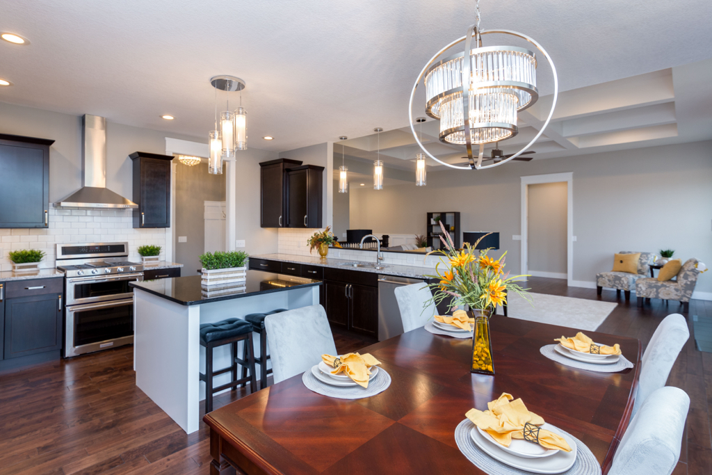 https://www.rivervalleyhomesqc.com/wp-content/uploads/6234_Whispering_Hills_Ct_9.jpg